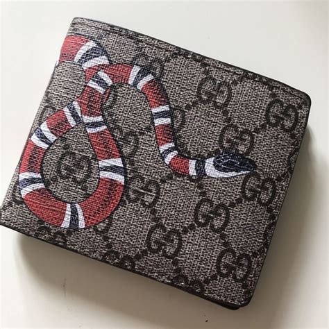 spot fake gucci wallet|gucci men's wallet knockoff.